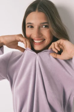 Pijama longo de veludo lilás
