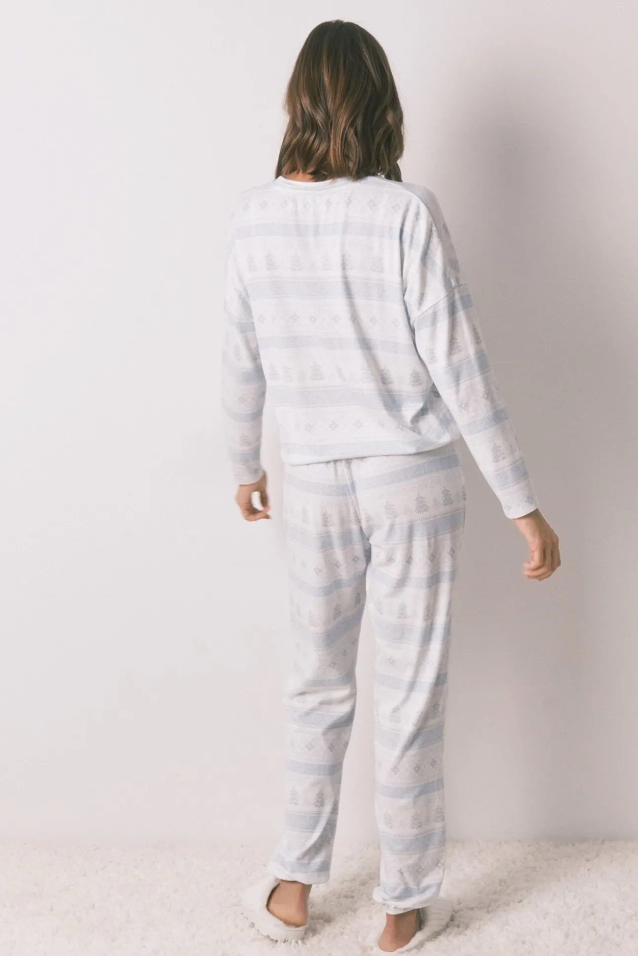 Pijama pijama comprido de malha macia com bordas azuis