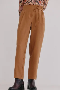 Piper. Calça de laçada