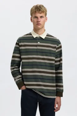 Polo estilo rugby feita de 100% algodão orgânico.
