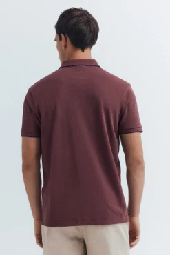 Polo piqué chique com gola canelada de corte regular