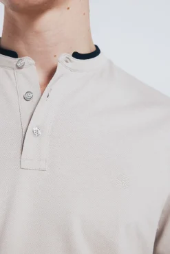 Polo piqué gola mao slim fit