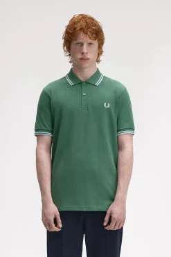 Polo piqué masculina de manga curta