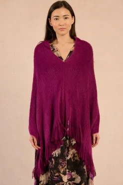 Poncho assimétrico com franjas