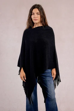 Poncho assimétrico com franjas