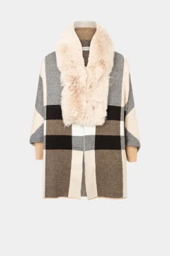 Poncho com detalhes em faux-fur