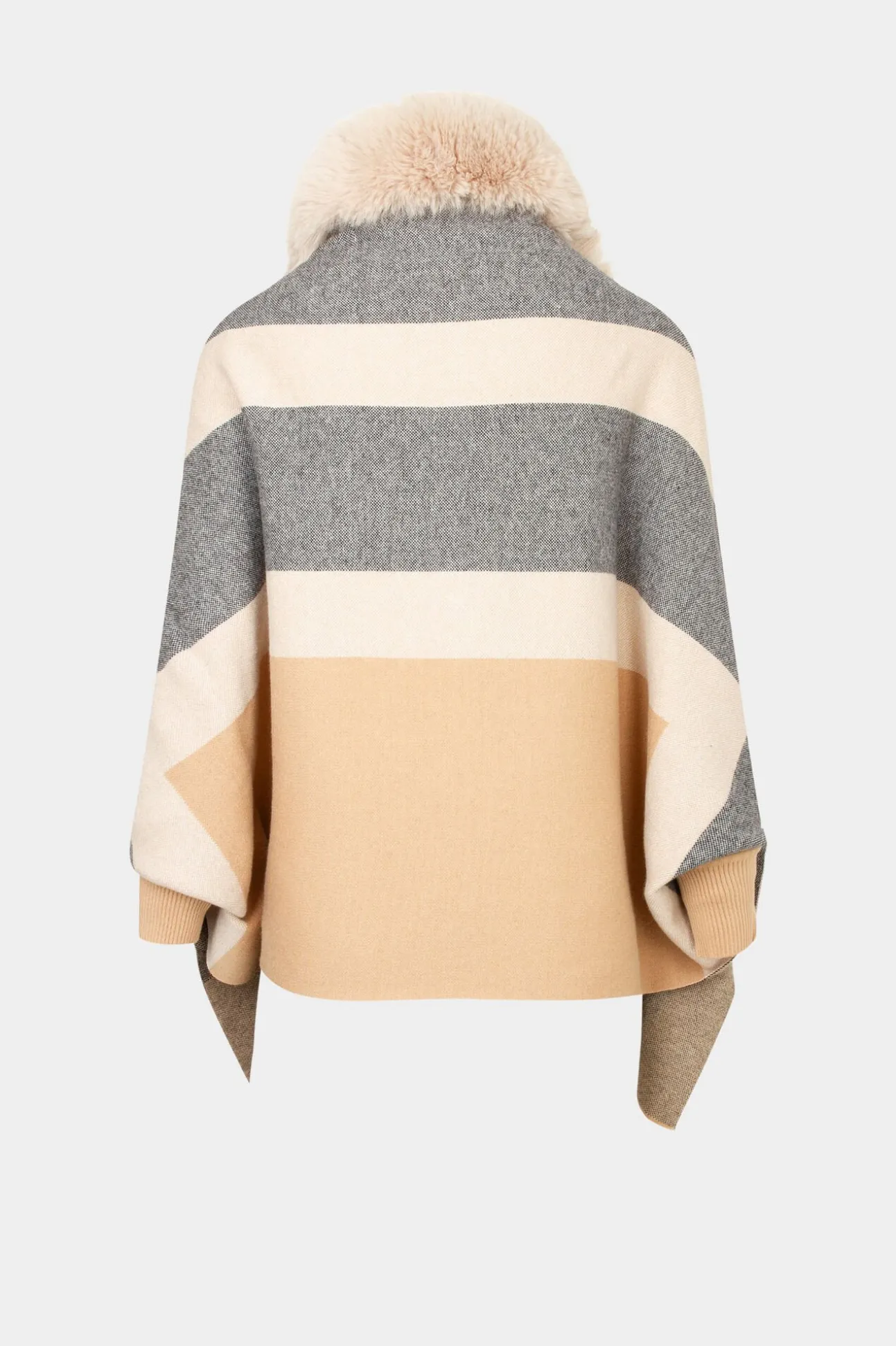 Poncho com detalhes em faux-fur