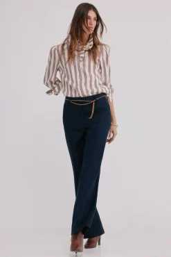 Poppy. Calça retas