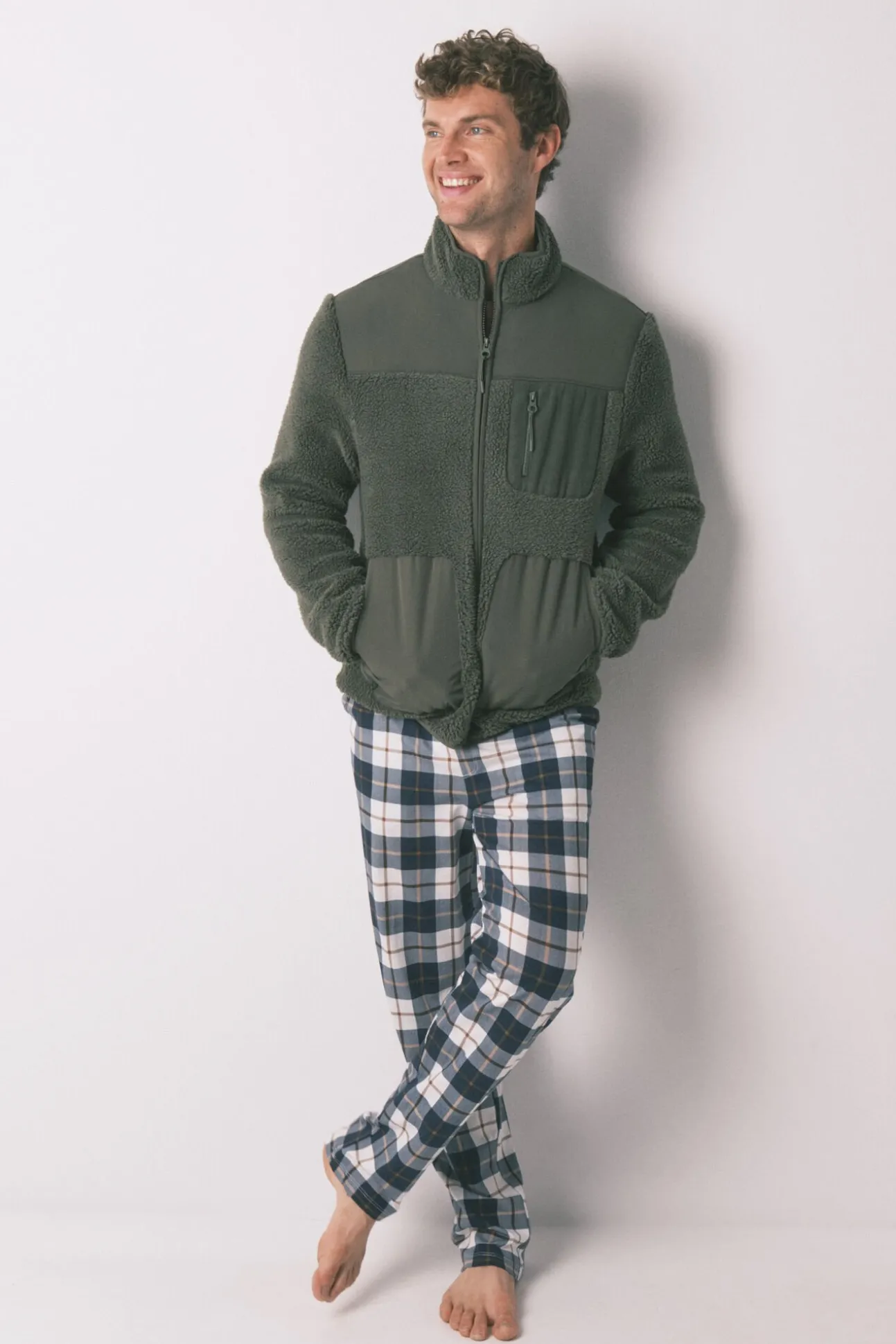 Robe curto verde de borrego masculino
