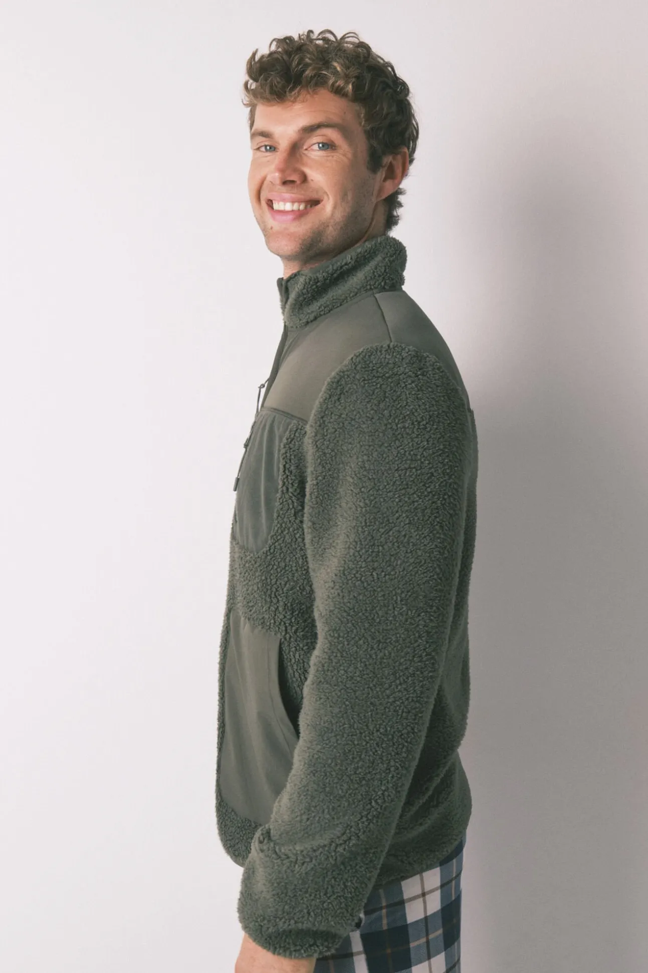 Robe curto verde de borrego masculino