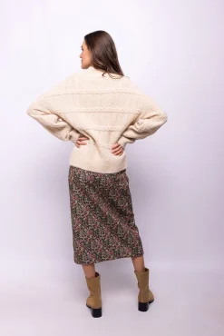 Saia estampada em jacquard