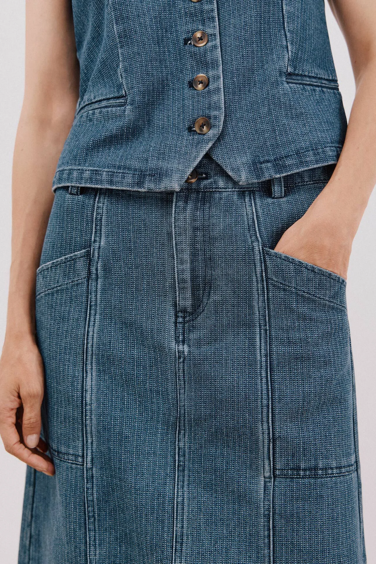 Saia jeans texturizada