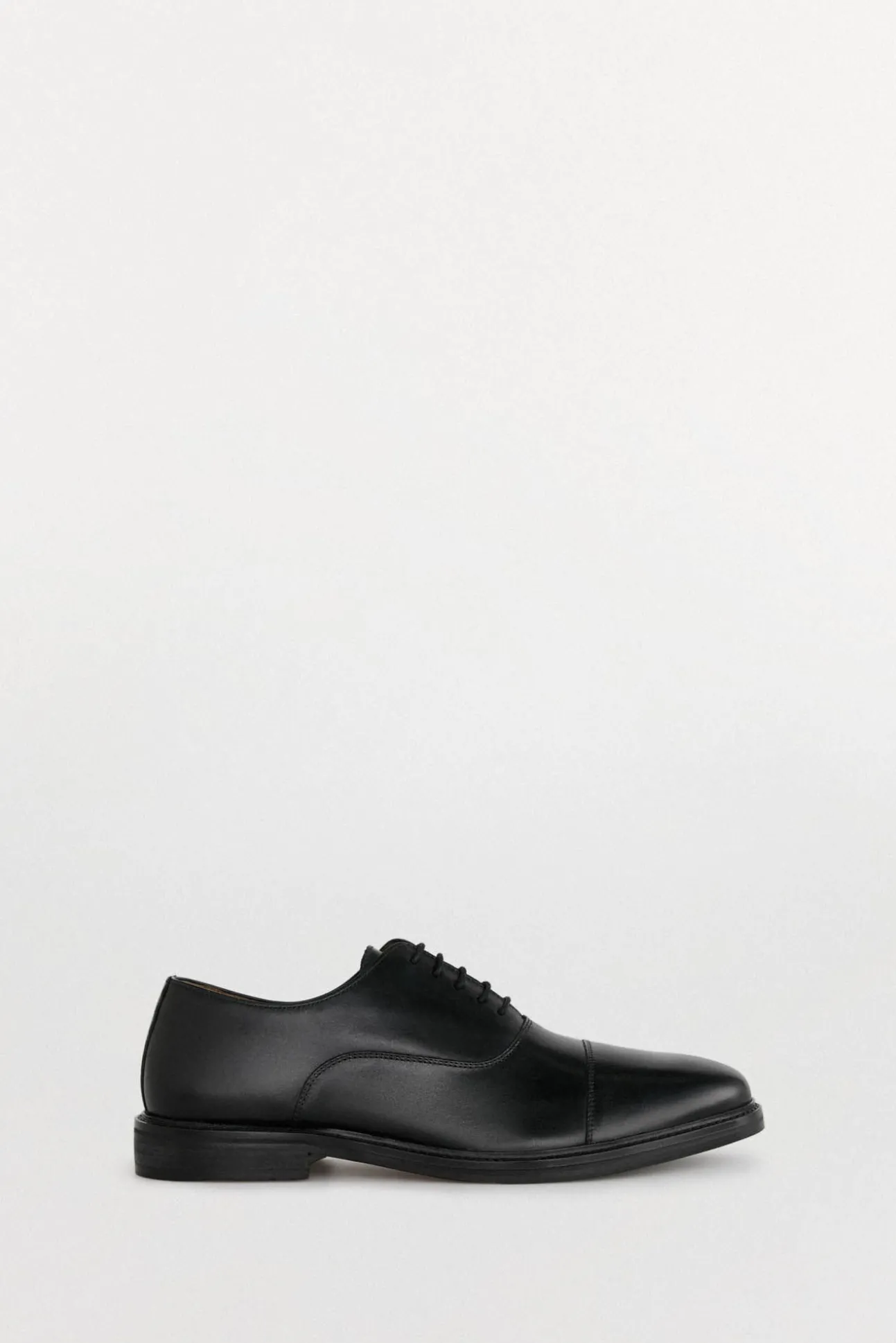 Sapato elegante liso