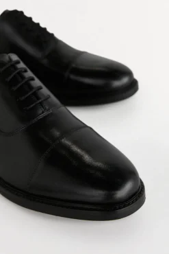 Sapato elegante liso