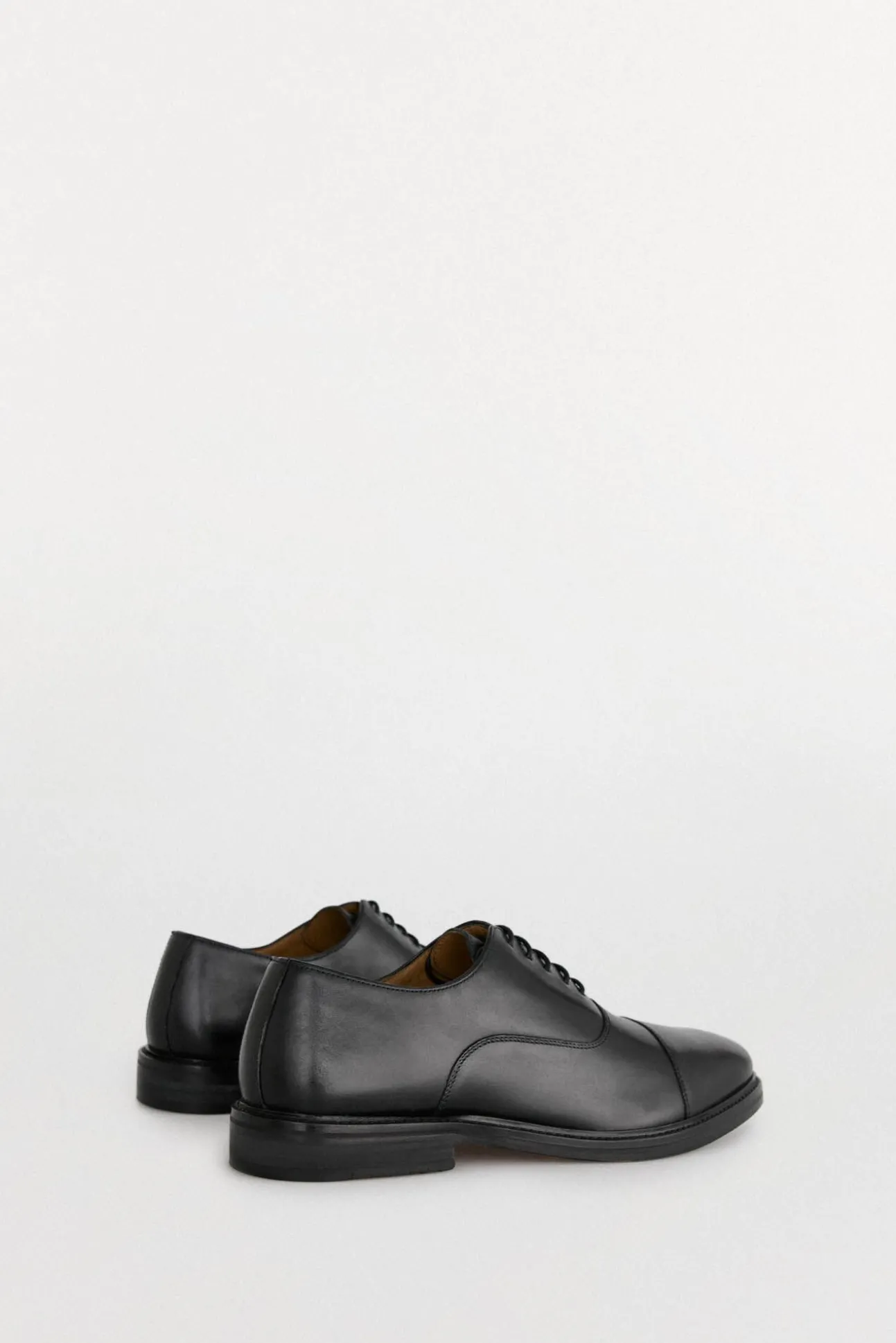 Sapato elegante liso