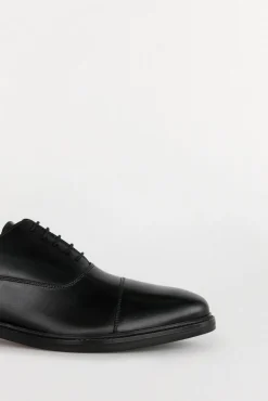 Sapato elegante liso