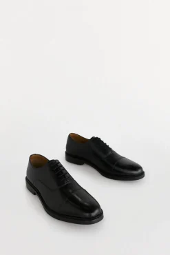 Sapato elegante liso
