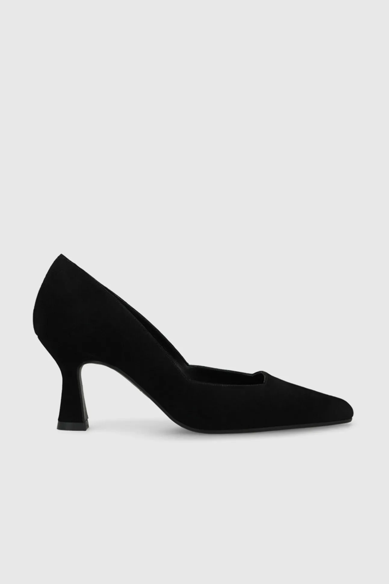Sapatos de camurça com decote quadrado