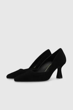 Sapatos de camurça com decote quadrado