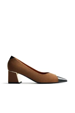 Sapatos de salto