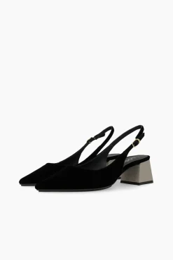 Sapatos de veludo