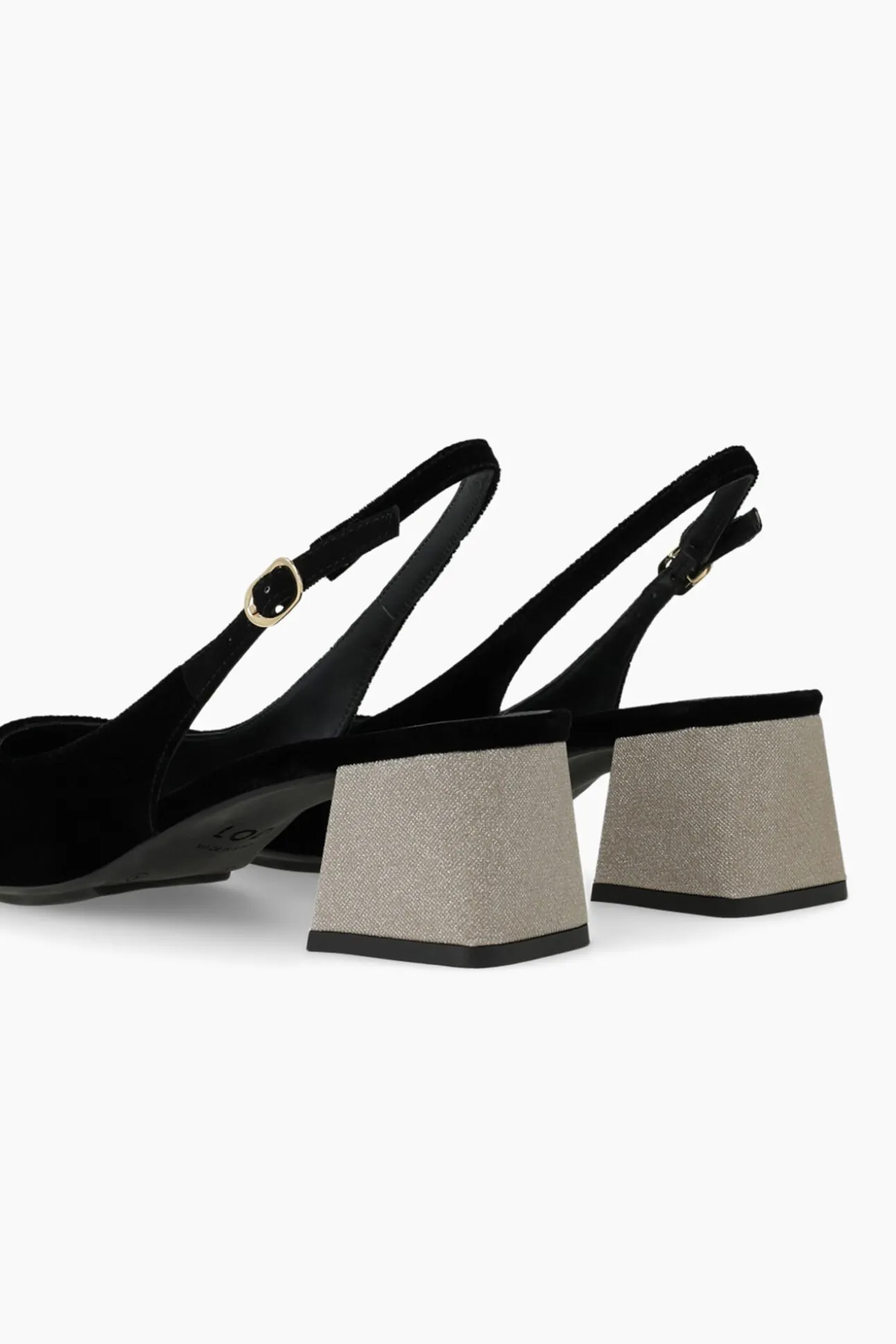 Sapatos de veludo