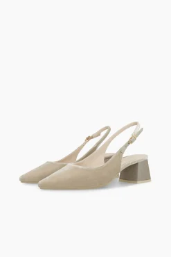 Sapatos de veludo
