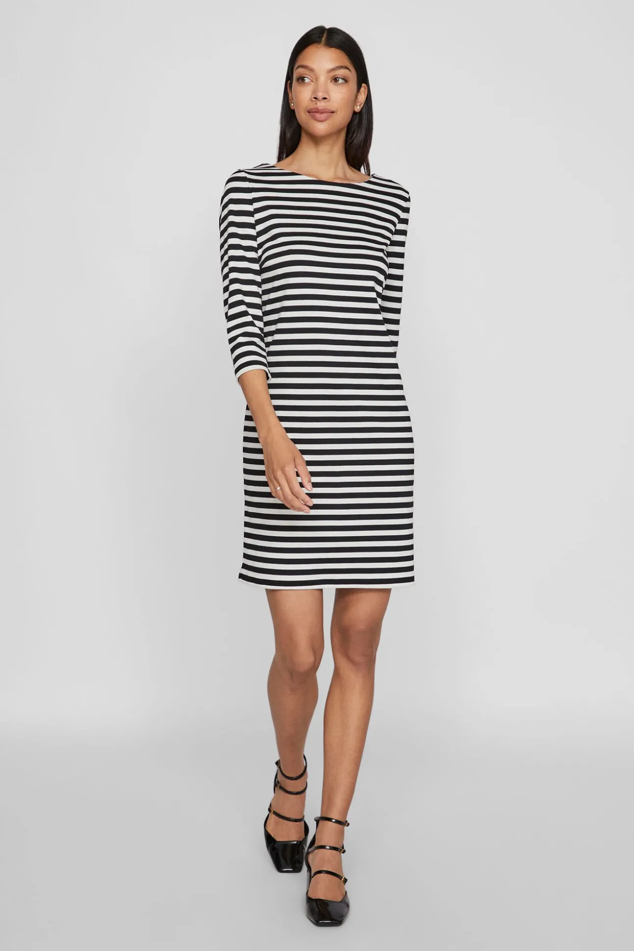 Short striped dress