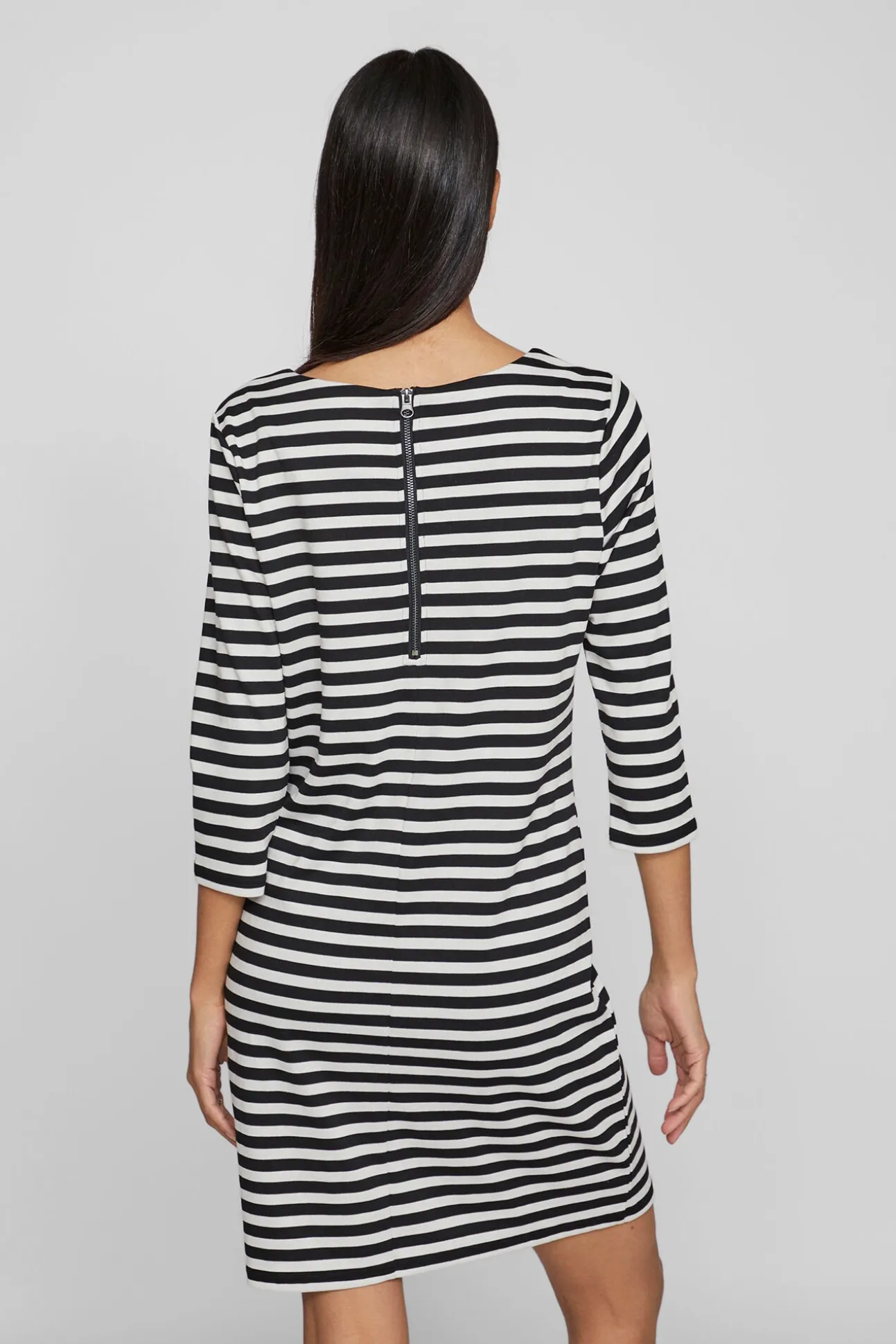 Short striped dress