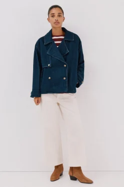 sobretudo curto jeans