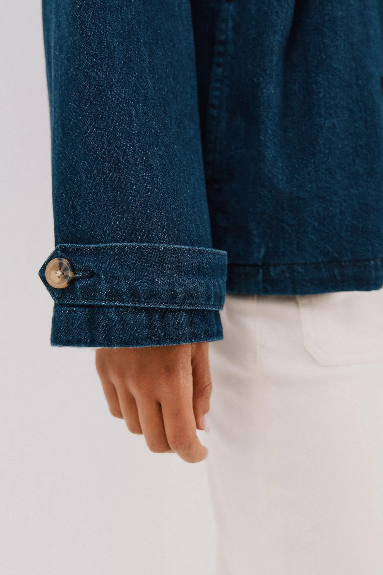 sobretudo curto jeans
