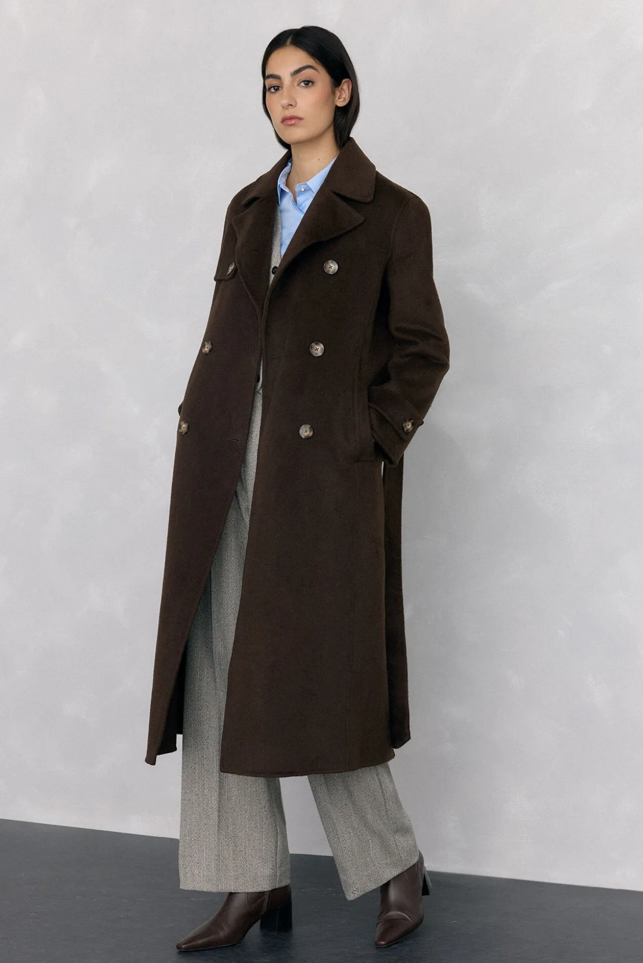 Sobretudo longo de dois trench