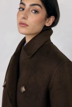 Sobretudo longo de dois trench