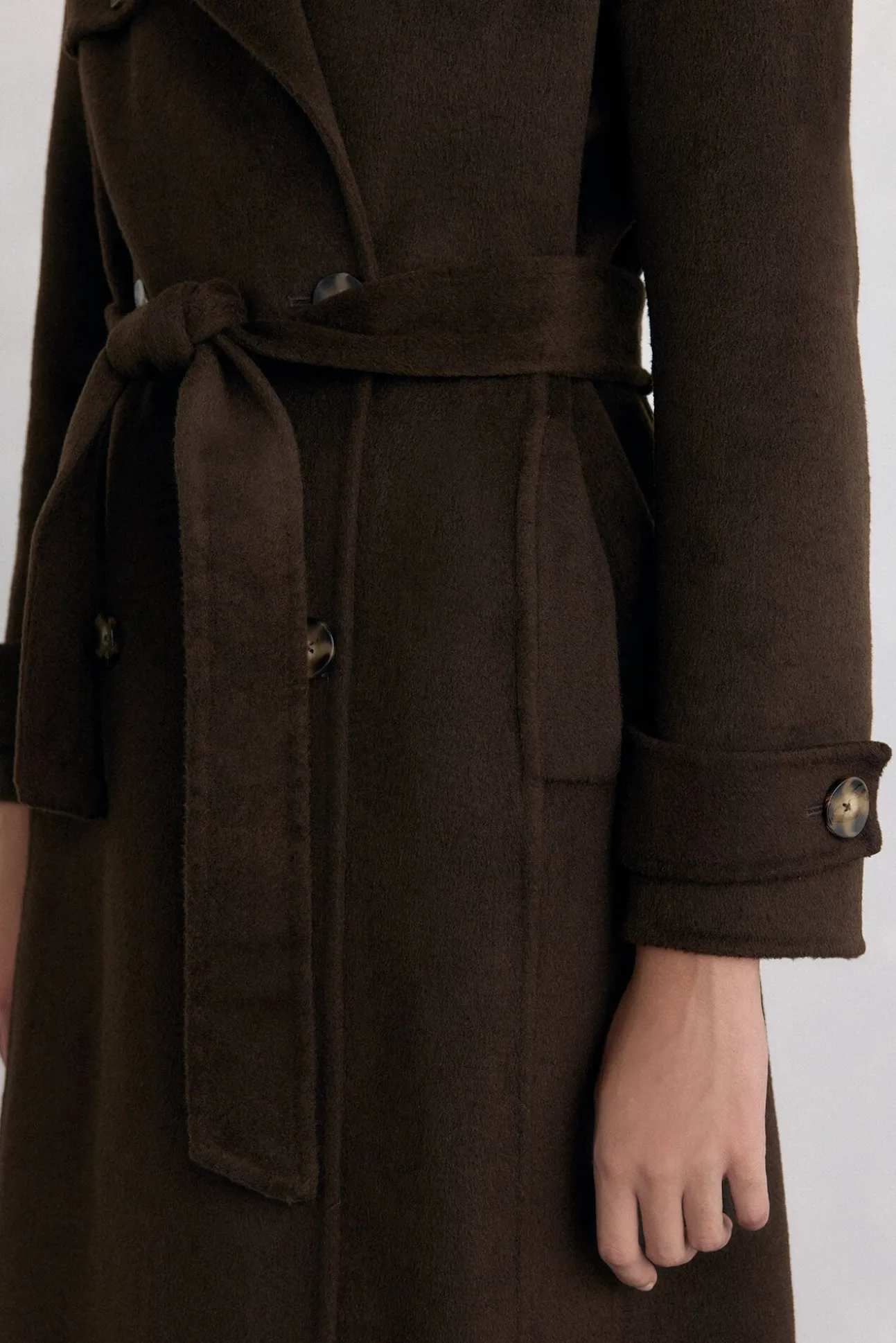 Sobretudo longo de dois trench