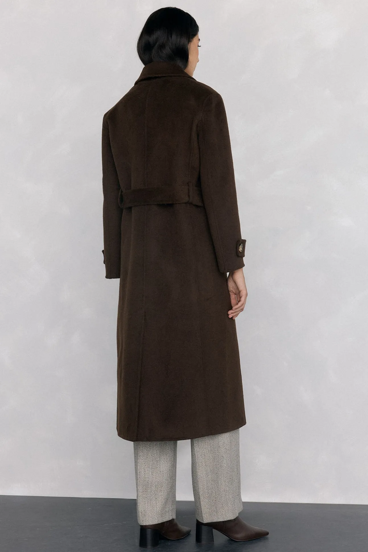 Sobretudo longo de dois trench