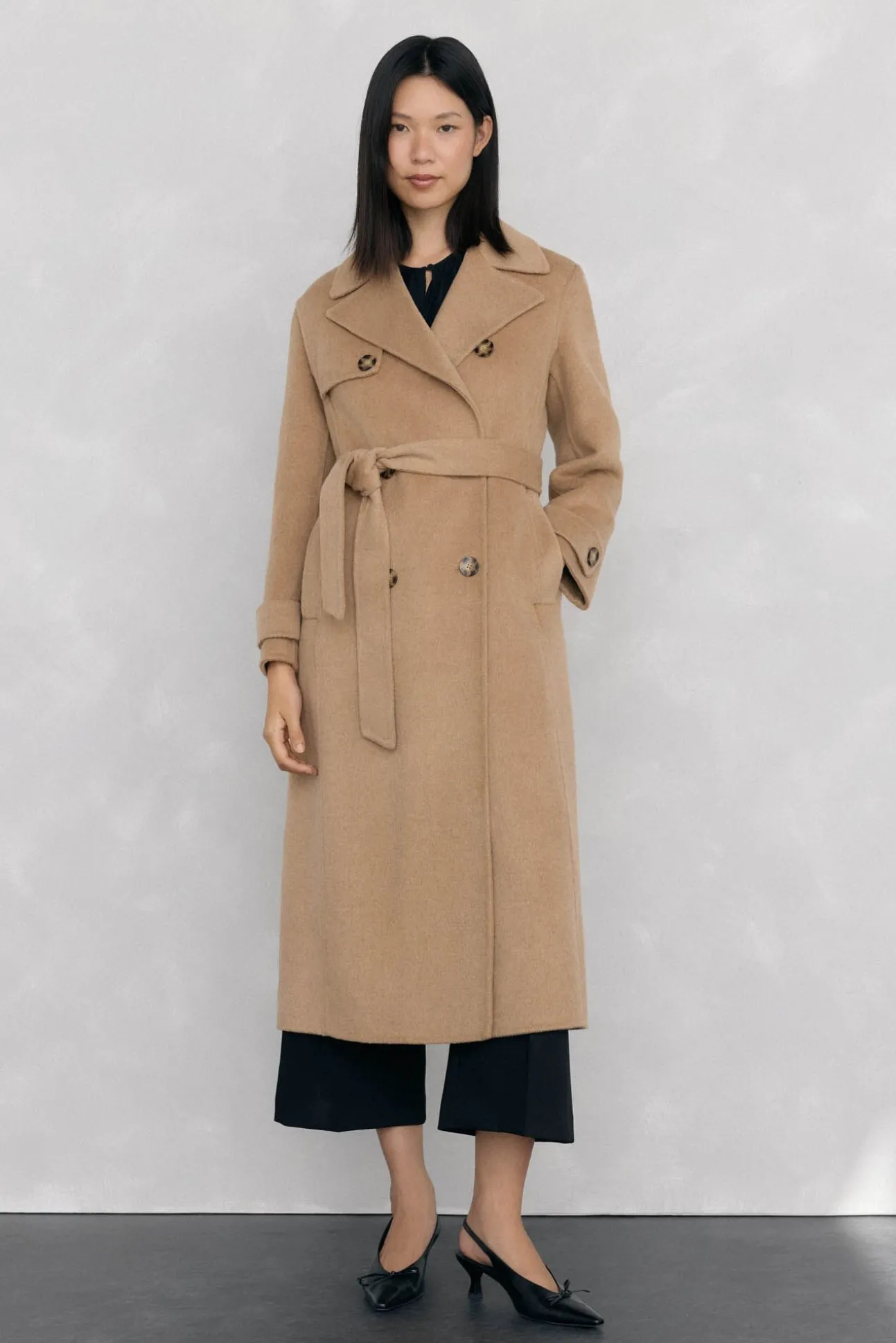 Sobretudo longo de dois trench