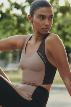 Soutien desportivo 4D STRETCH com blocos de cores