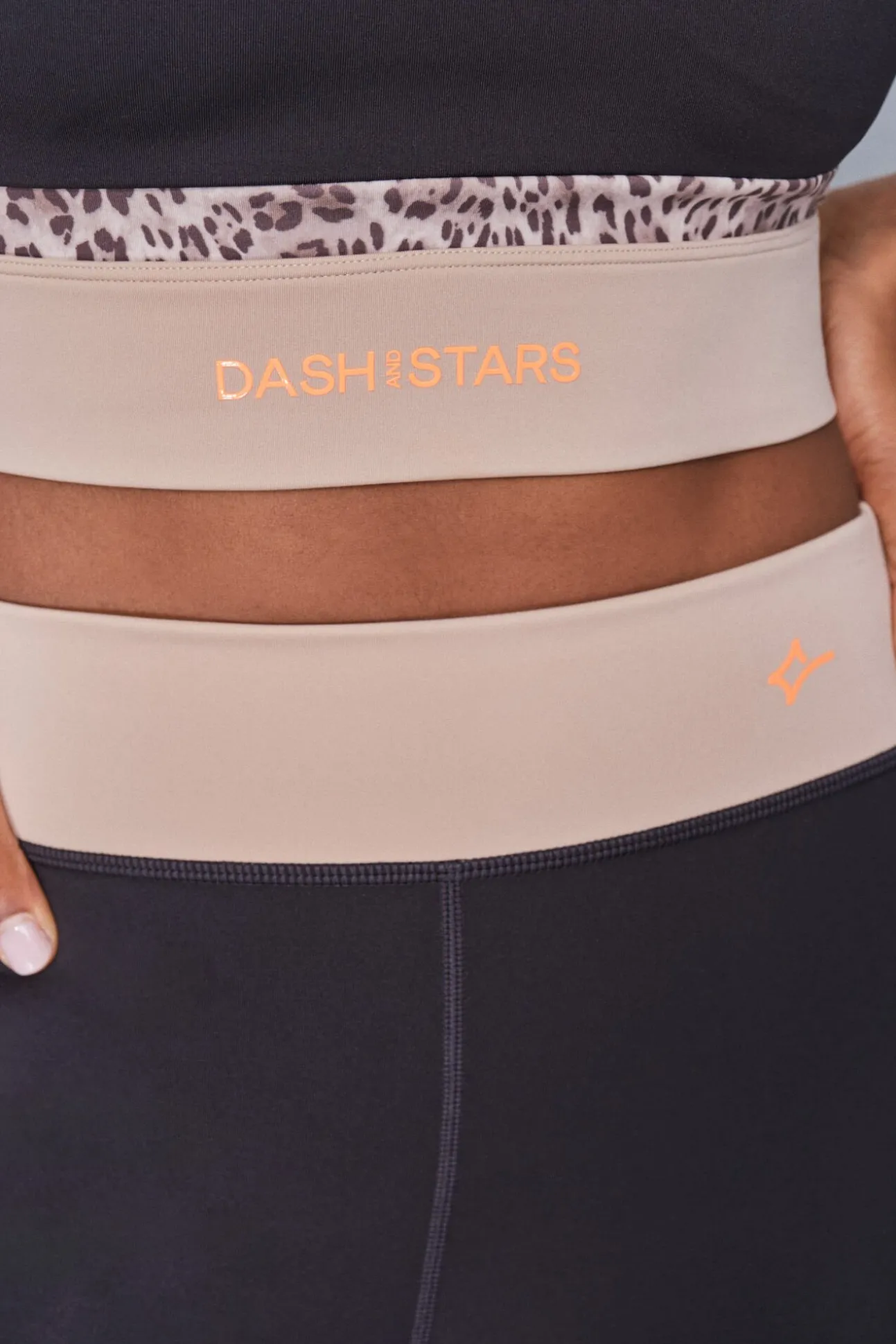Soutien desportivo 4D STRETCH preto com estampa animal