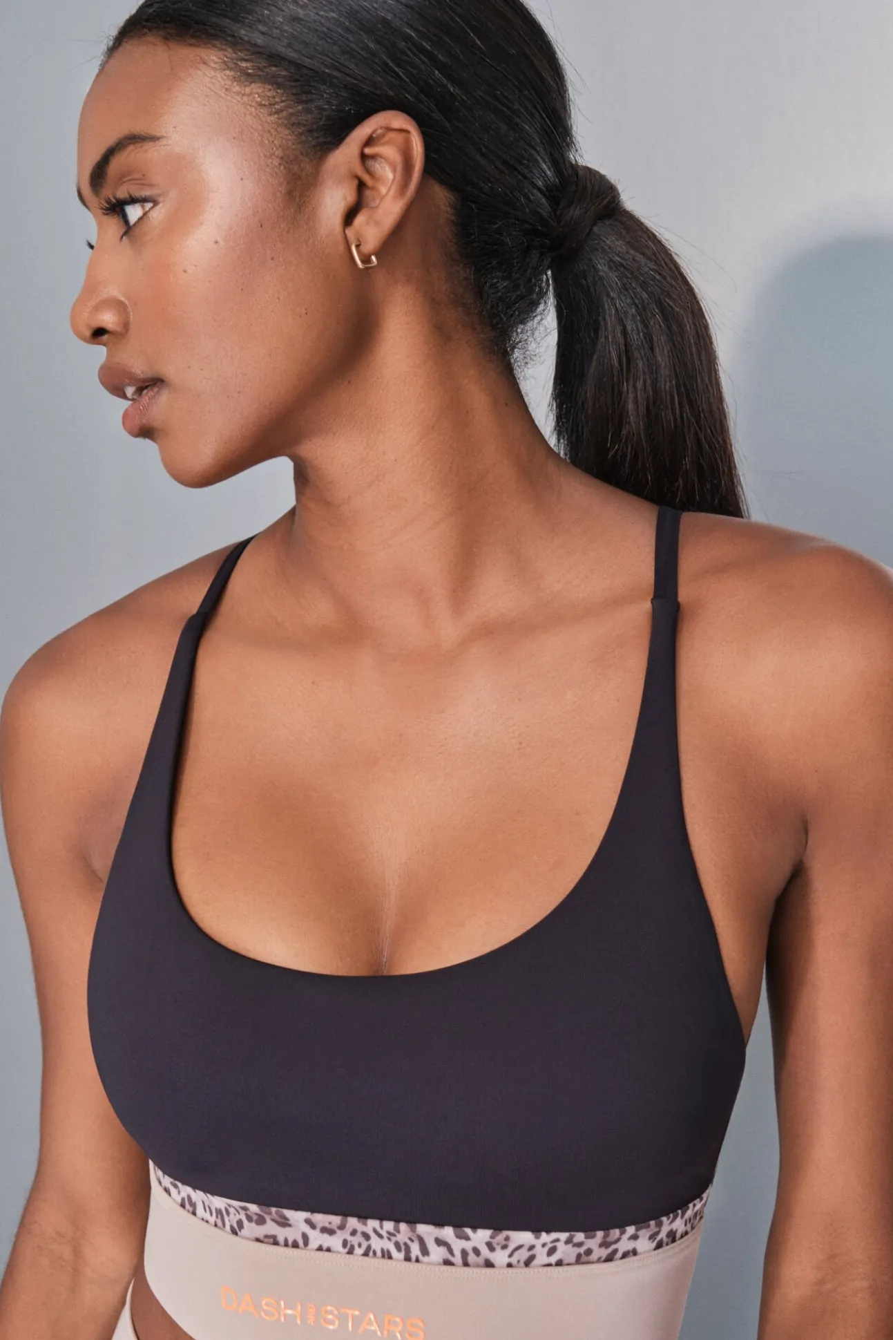 Soutien desportivo 4D STRETCH preto com estampa animal