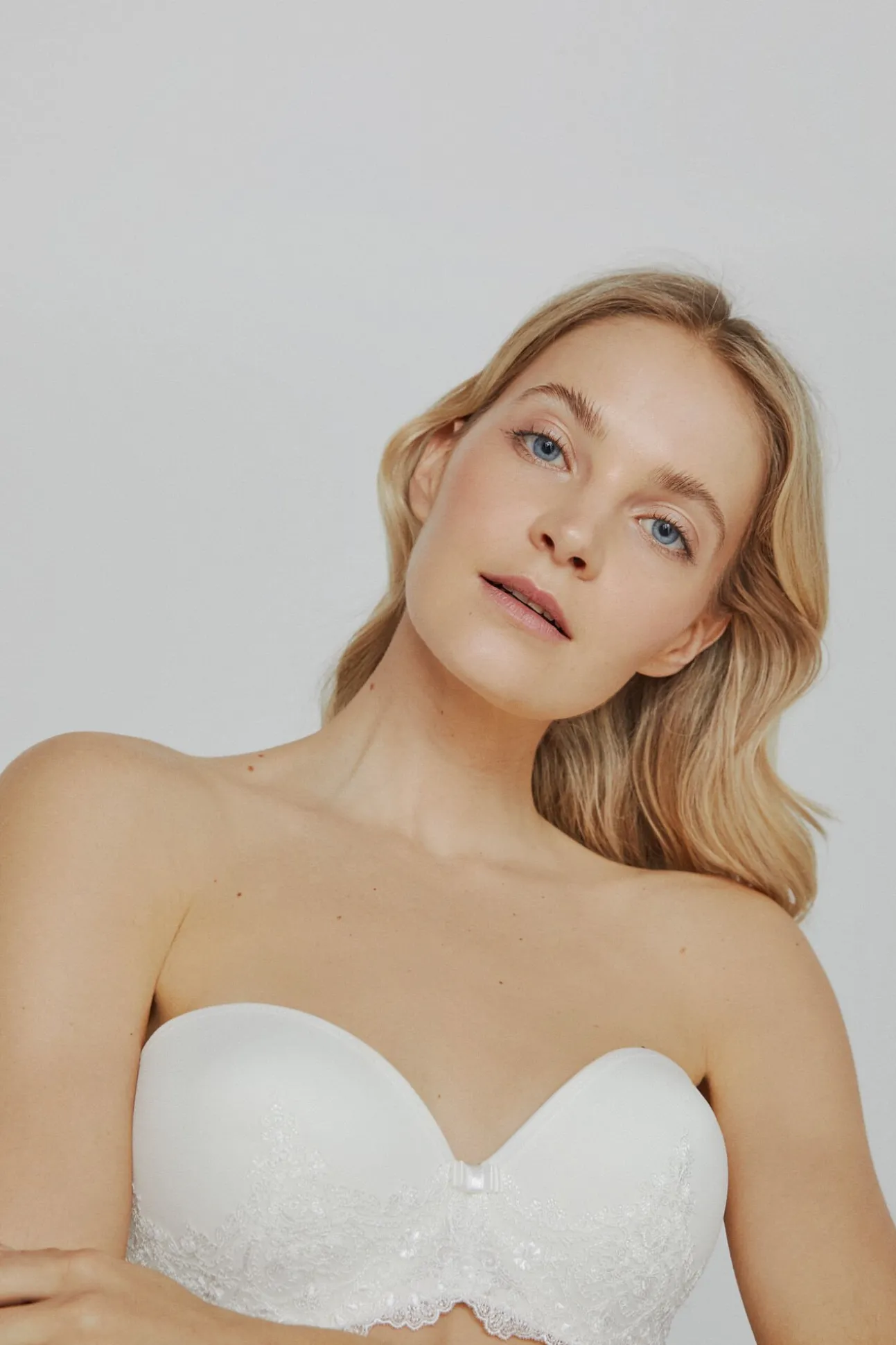 Soutien Ivette Bridal sem alças com push-up em branco