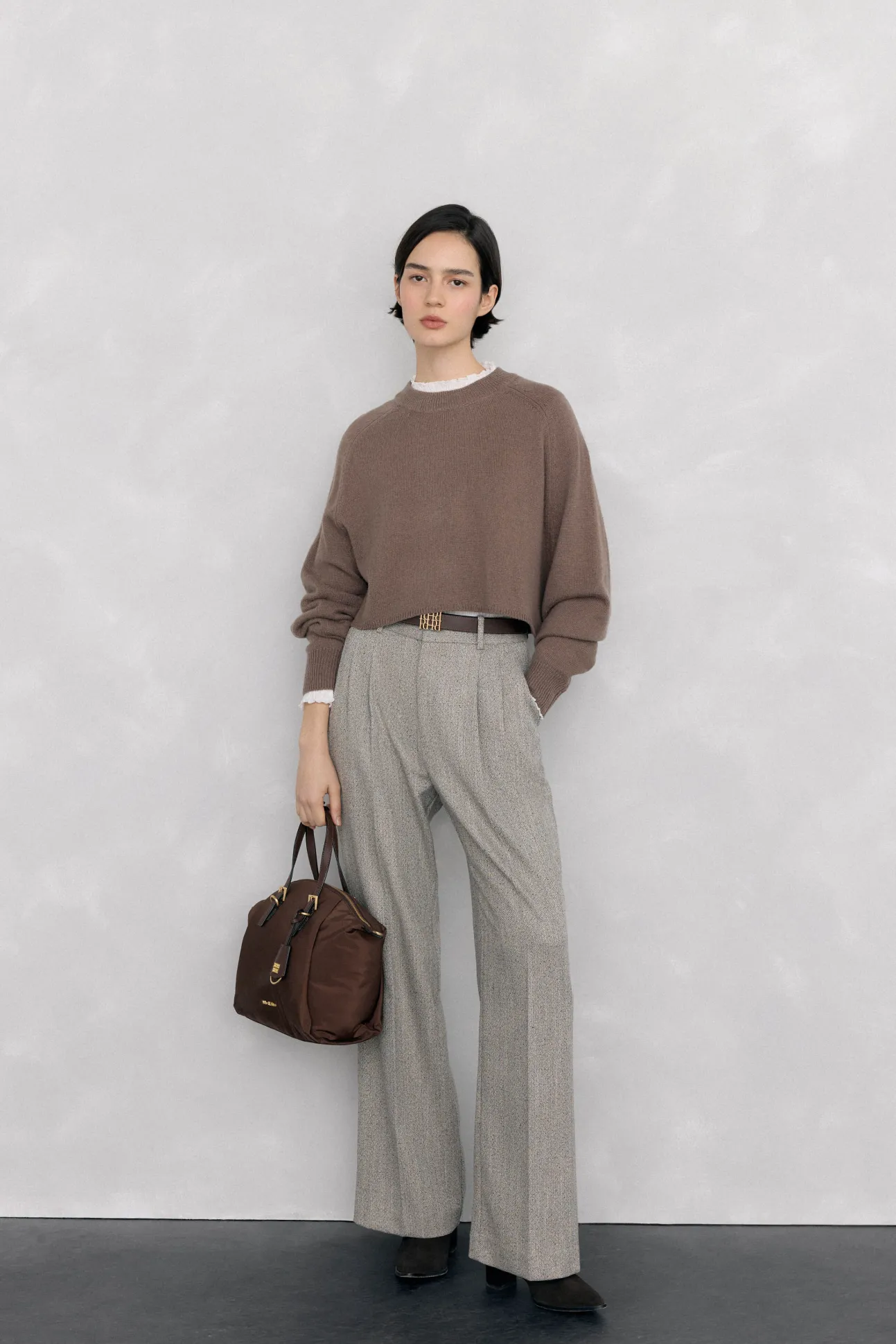 Suéter curto oversized