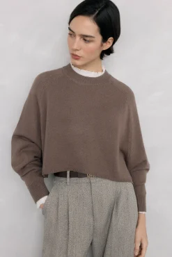 Suéter curto oversized