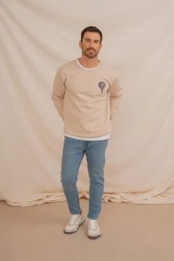 Sweatshirt com bordado frontal