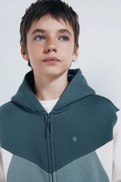 Sweatshirt com capuz para menino