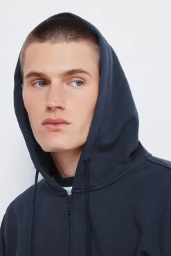 Sweatshirt com fecho-éclair e capuz