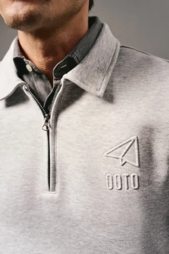 Sweatshirt com gola e fecho-éclair