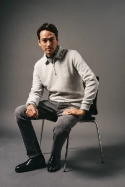 Sweatshirt com gola e fecho-éclair