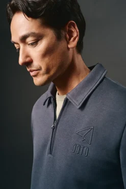 Sweatshirt com gola e fecho-éclair