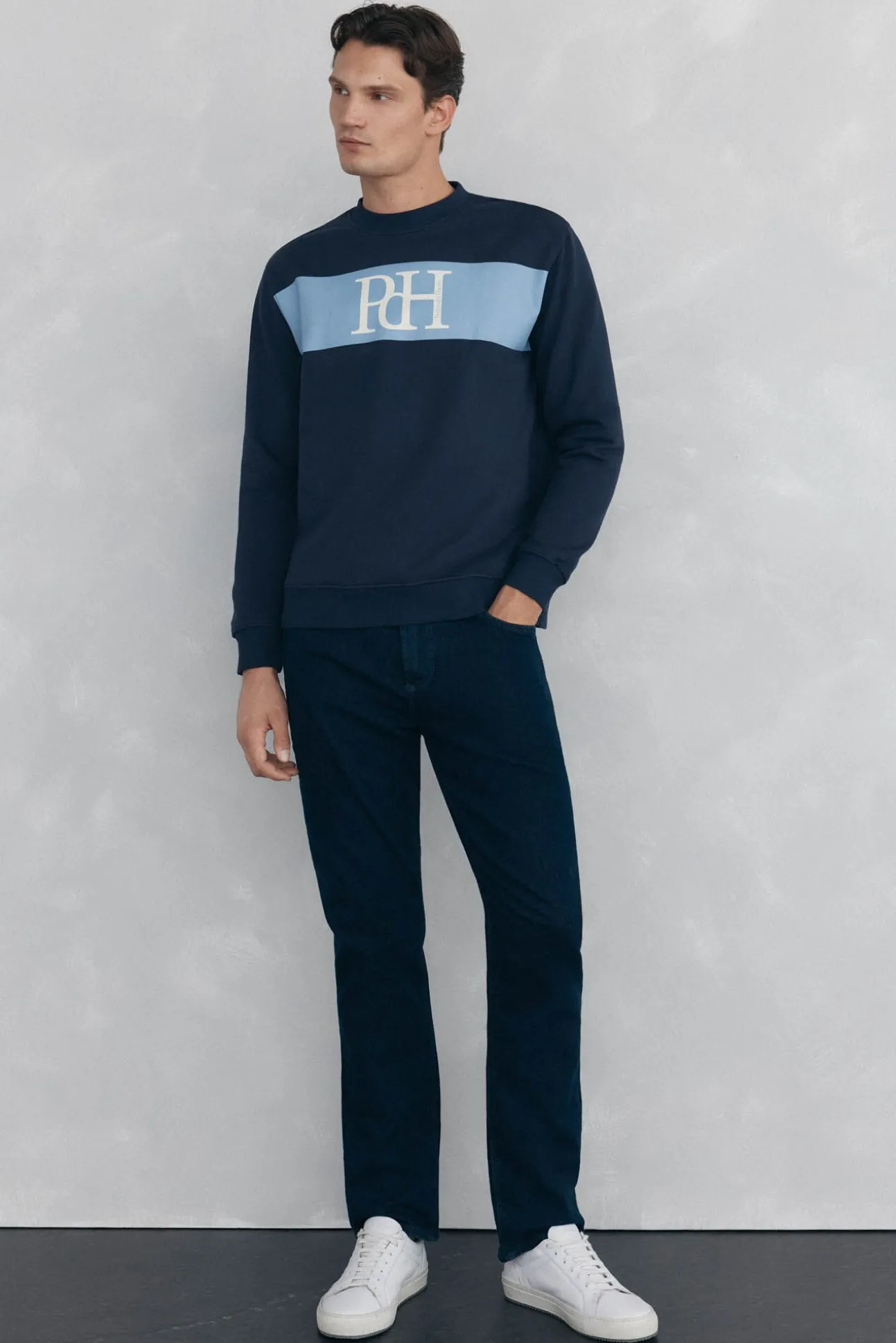 Sweatshirt com logo