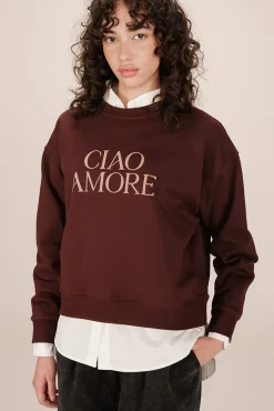 Sweatshirt com mensagem em marrom
